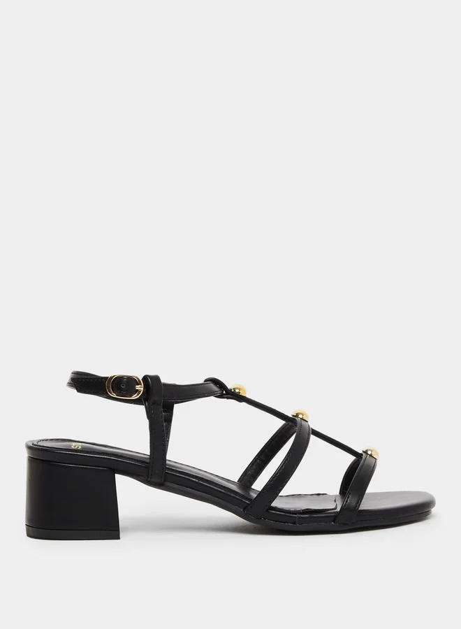 ستايلي صندل بسيور وتفاصيل معدنية